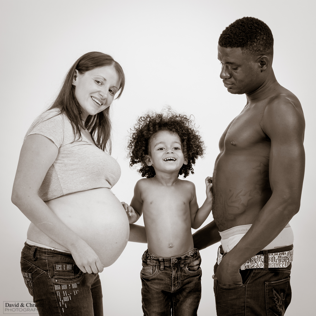 famille et femme enceinte
