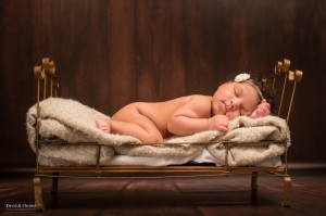 photo de bebe en studio  